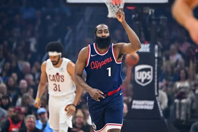 爱游戏体育官网-Ramona：昨日若哈登现身主场，快船为他准备好了致敬视频