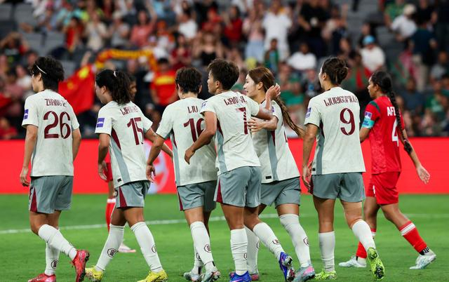 爱游戏-中国女足亚洲杯首胜,暴露四大问题!最新排名出炉,小组第一难了|马德兴|球队|比赛|对手|体能_新浪体育_新浪新闻