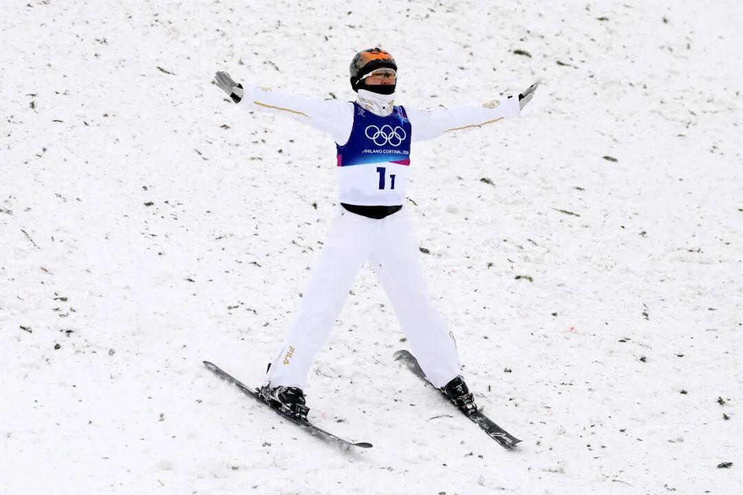 中国队夺得自由式滑雪空中技巧混合团体铜牌！本届冬奥会空中技巧2金3铜收官